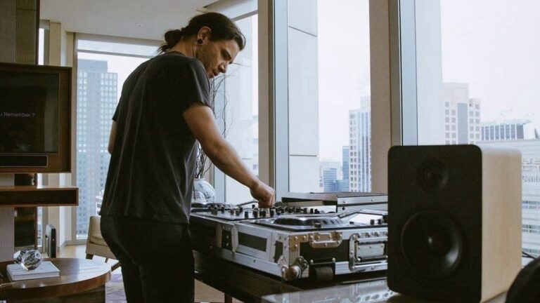 La laptop de Skrillex llega al Rock & Roll Hall of Fame